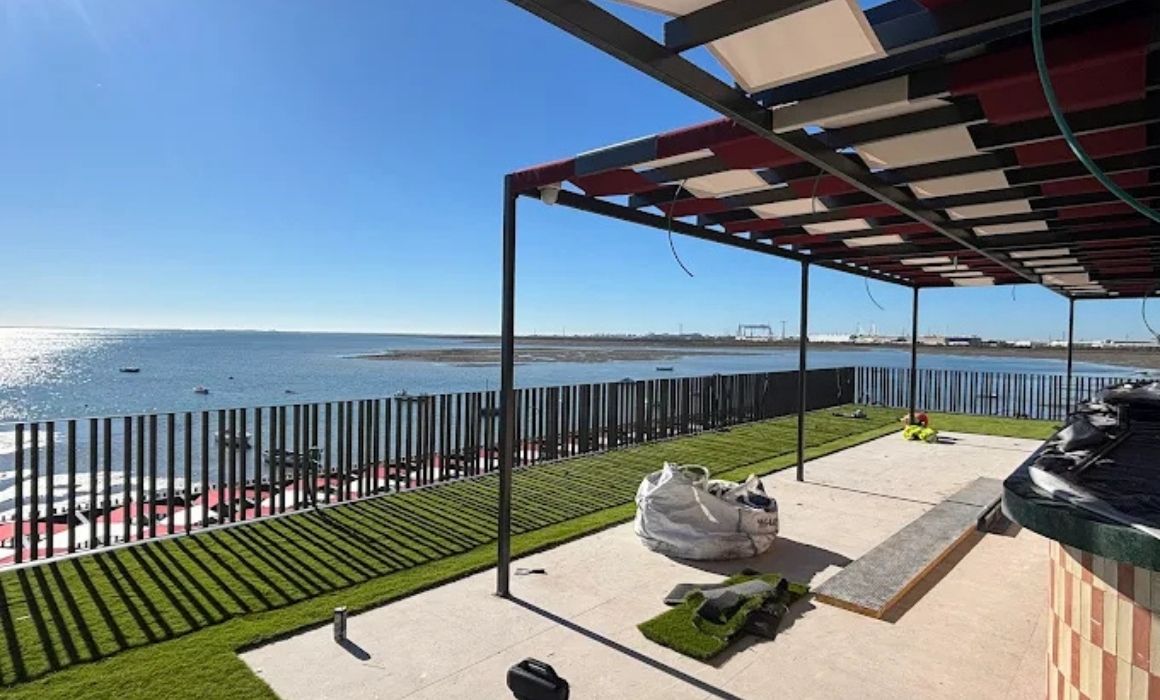 venta e instalacion césped artificial cádiz